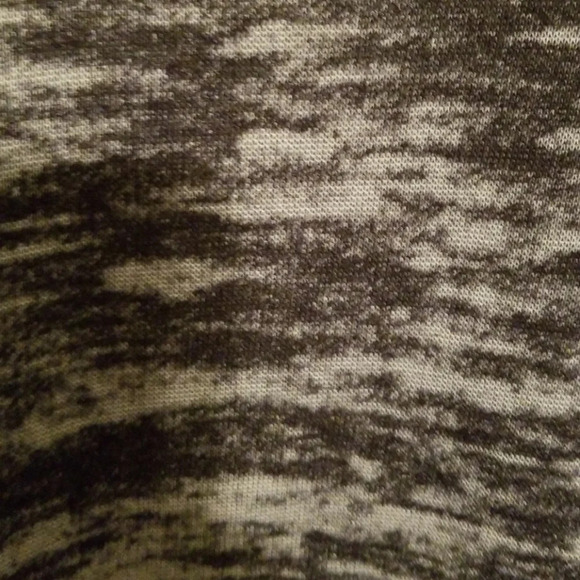 Tahari Heathered Black & Gray Sweater Small - Picture 3 of 6